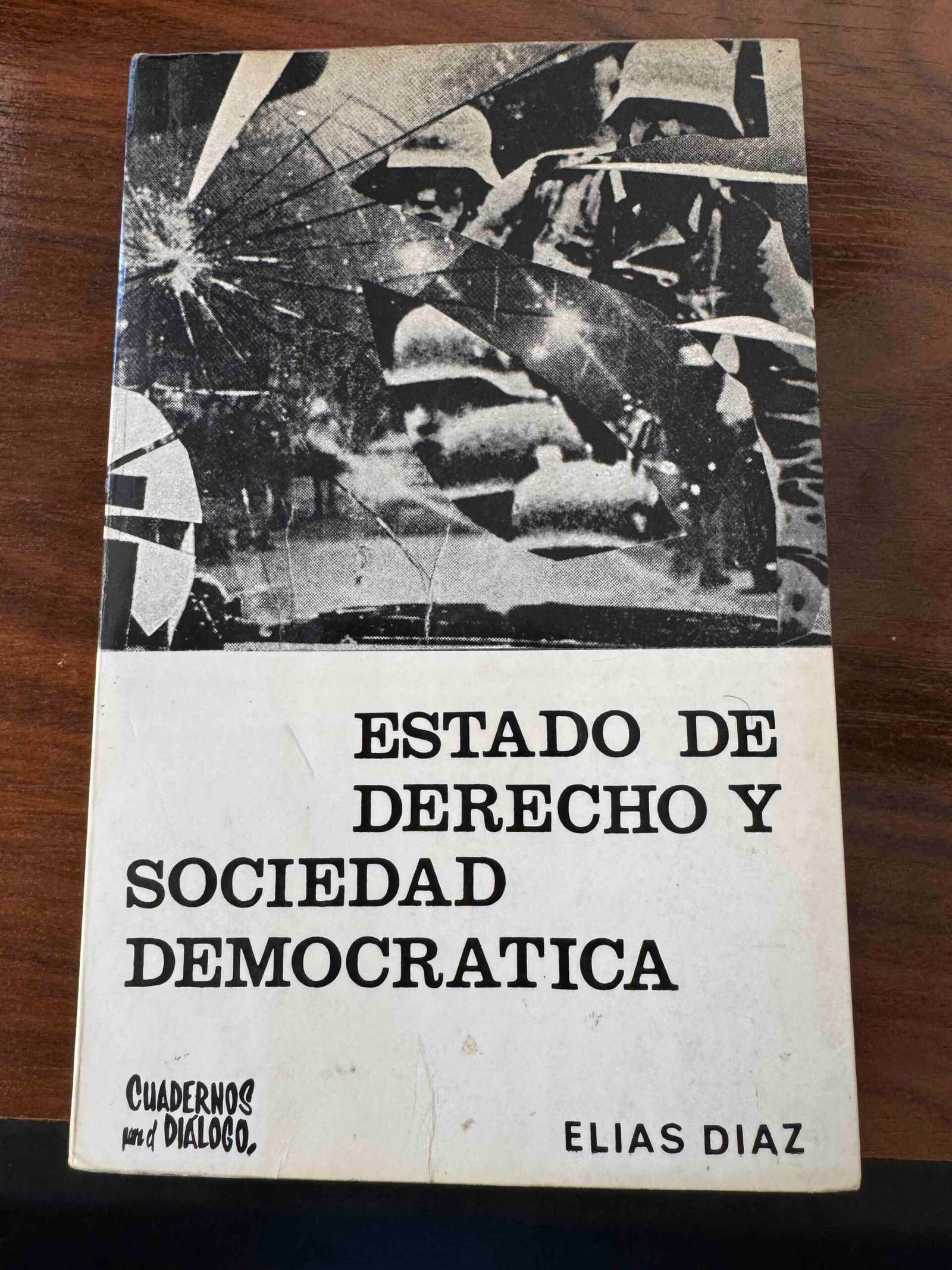 Estado de derecho y sociedad democrática