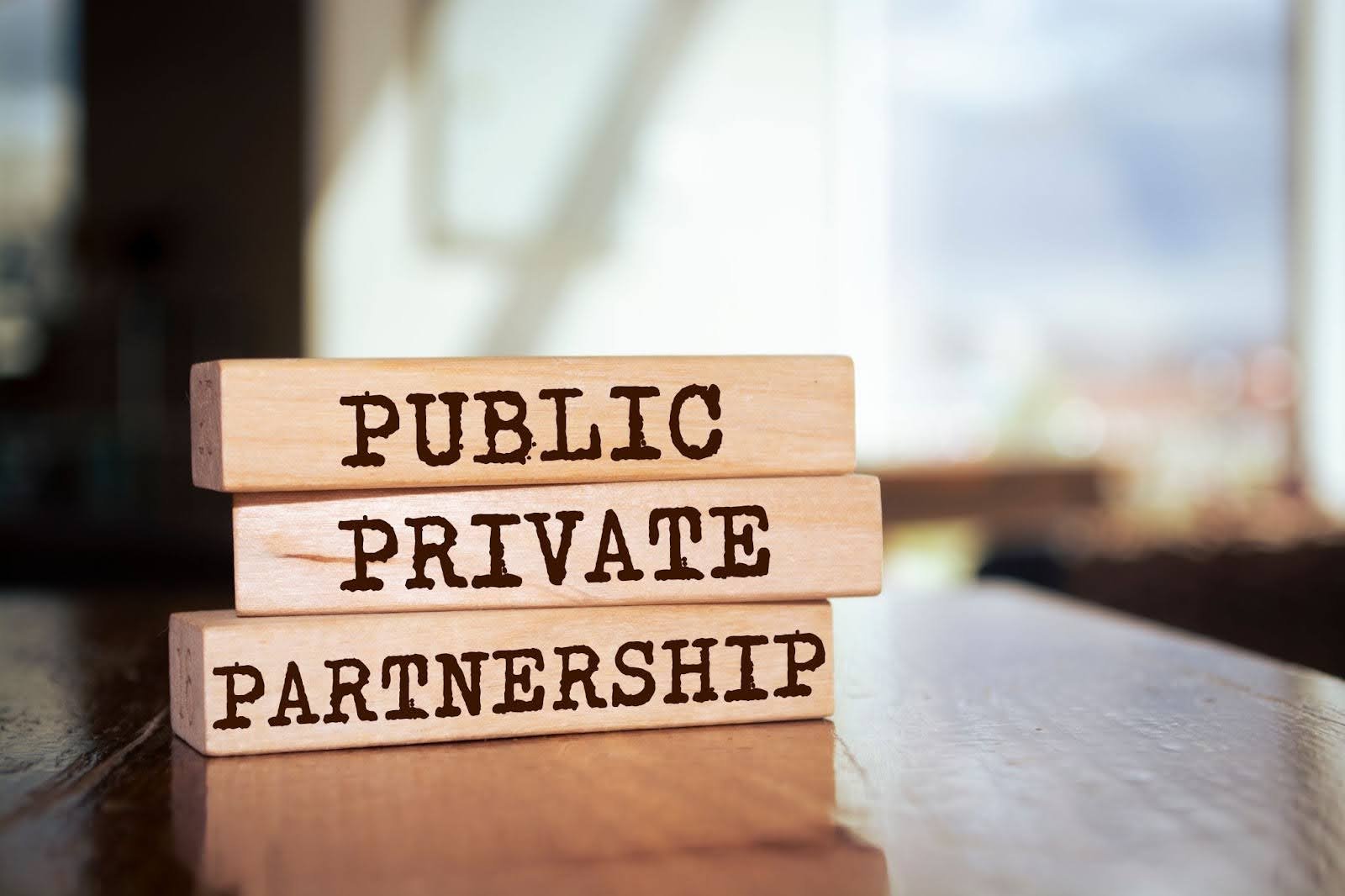 colaboración publico privada